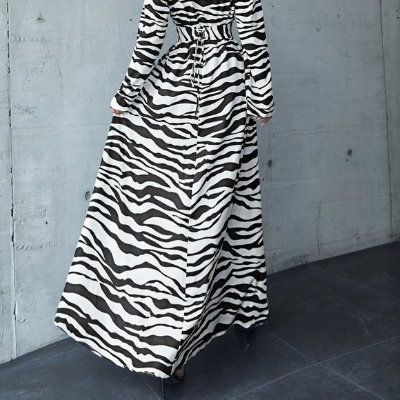 Black & White Boho Womens Zebra Striped Lace Up Back Wrap Maxi Dress - Picture 3 of 6